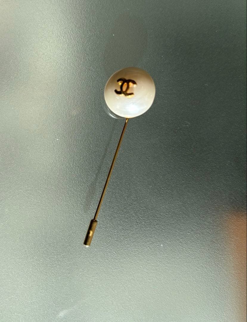 新品　CHANELシャネル　ココマーク フェイクパール　ピンブローチ　ゴールド