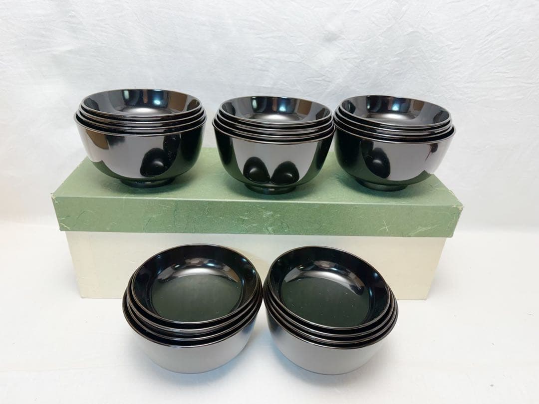 未使用 懐石道具 木製黒真塗 四つ椀 小丸椀 5客揃 元箱