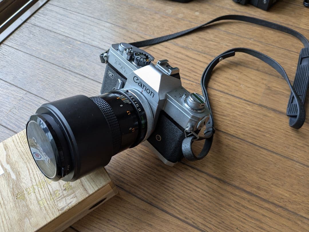 Canon 一眼レフカメラ レンズ付き