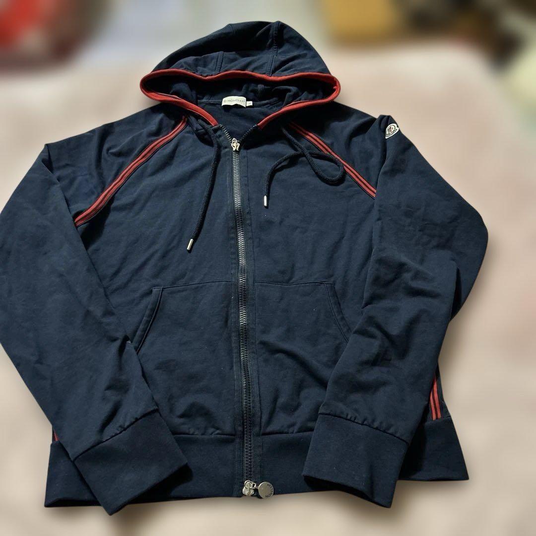 モンクレール　ジップアップパーカー　　ネイビー