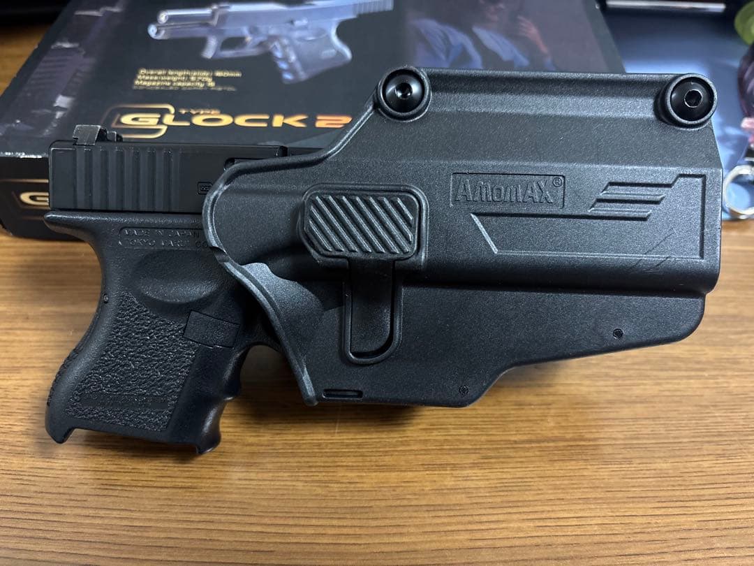 東京マルイガスブローバック　グロック26箱、取説あり