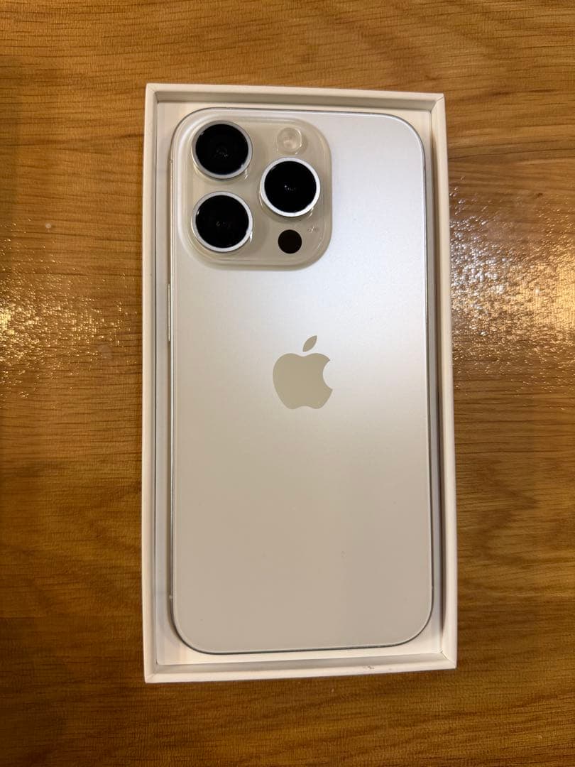 【超美品】Apple iPhone 15Pro SIMフリー128GB