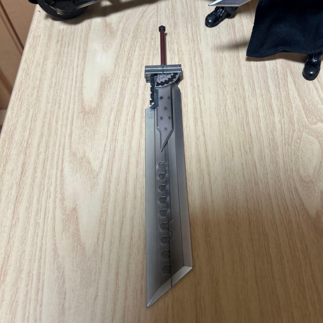 ファイナルファンタジー　FF クラウド フィギュア