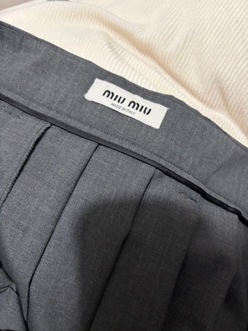 MIUMIU ミュウミュウ プリーツスカート