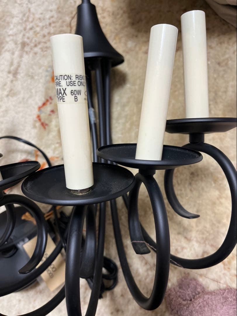 シャルドネ ブラックシャンデリア 6灯式 新品未使用