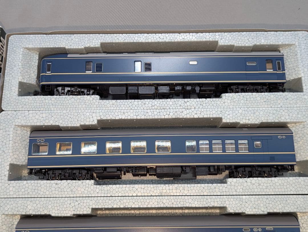 KATO　２０系特急形寝台客車 【3-504】 ４両基本セット　室内灯点灯　HO