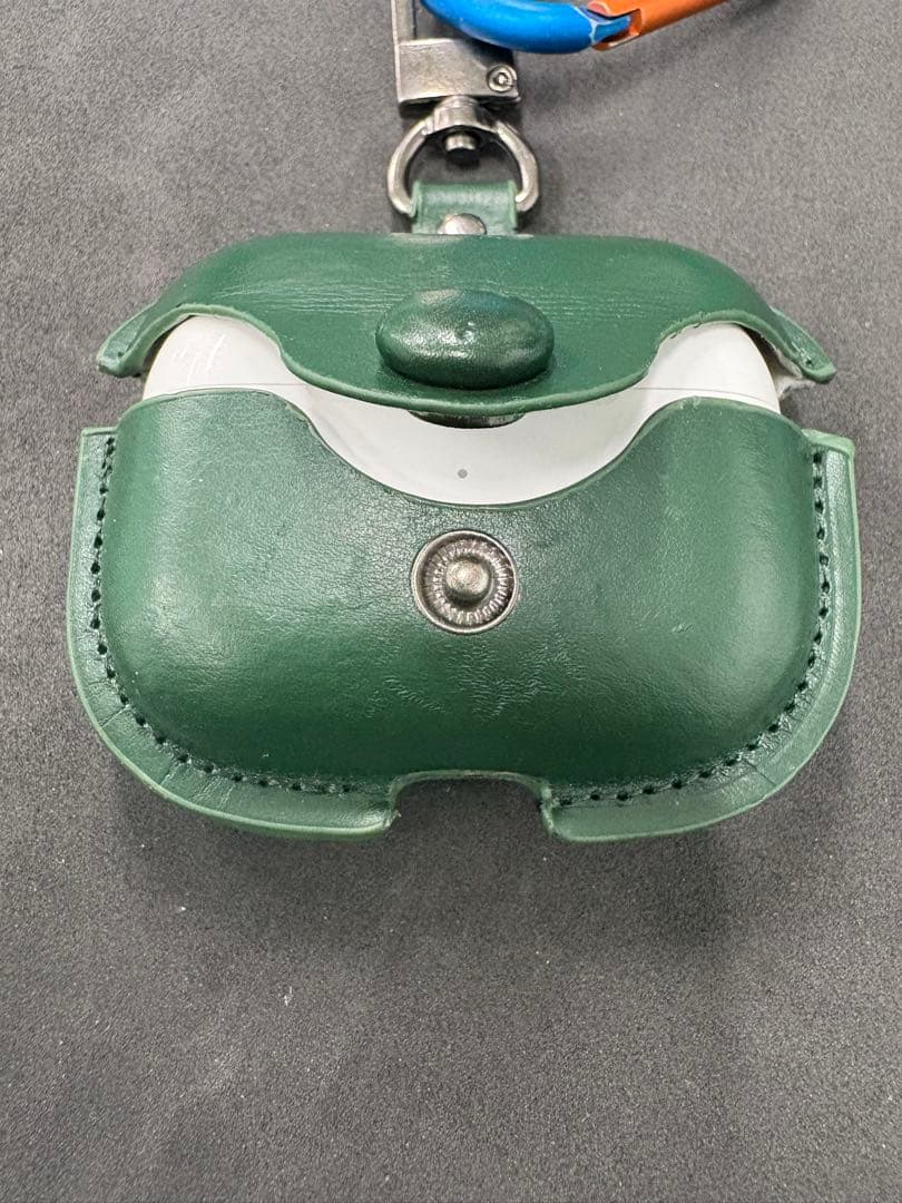 Apple AirPods Pro （第二世代）　カバー付き