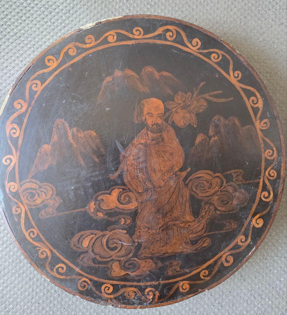 アジアンアンティーク　漆塗り？ 大きな　蓋付き　木箱