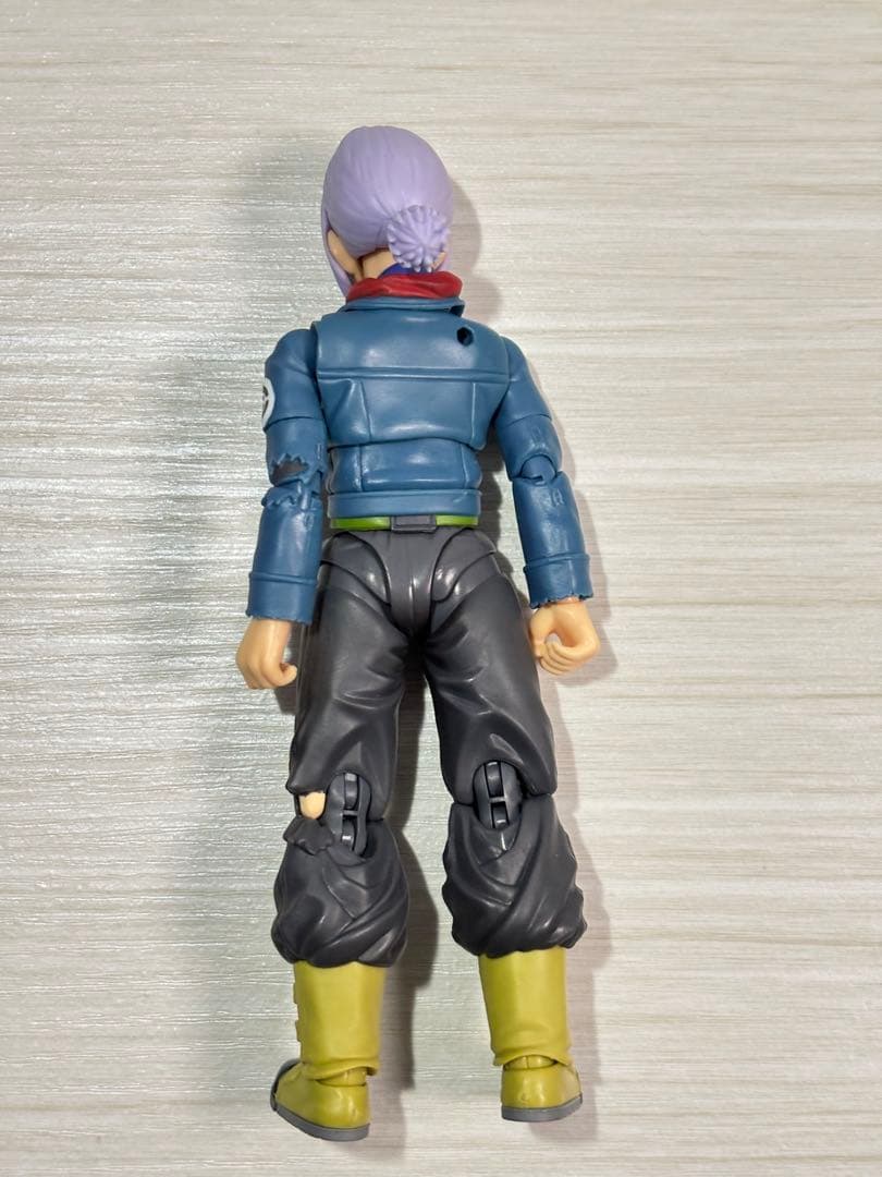 S.H.Figuarts トランクス カスタム品 ドラゴンボール フィギュアーツ