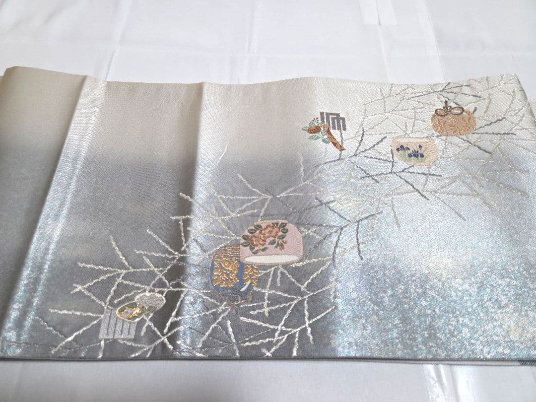 B5◆着物くつろぎ 美品 光琳 有職姫芝文様 金銀 六通 正絹 フォーマルな袋帯