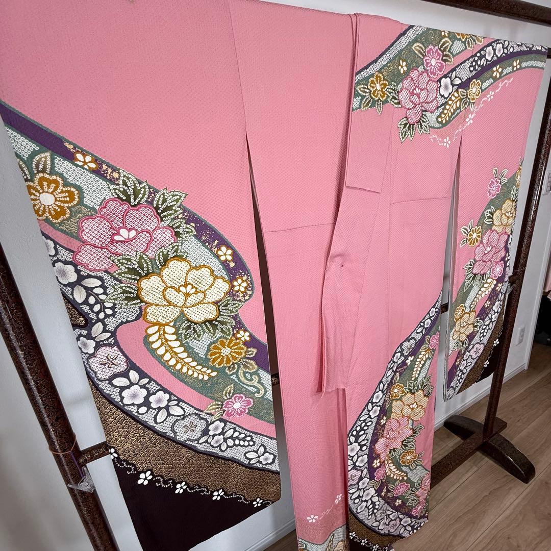 超美品　正絹　現代振袖　成人式　着物　166㎝　ピンク　金駒刺繍　絞り柄　個性的