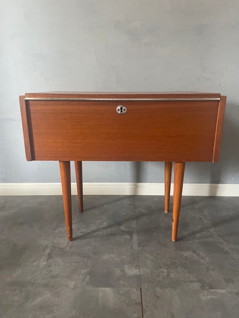 vintage euro　チーク サイドテーブル　ソーイングテーブル　チェスト