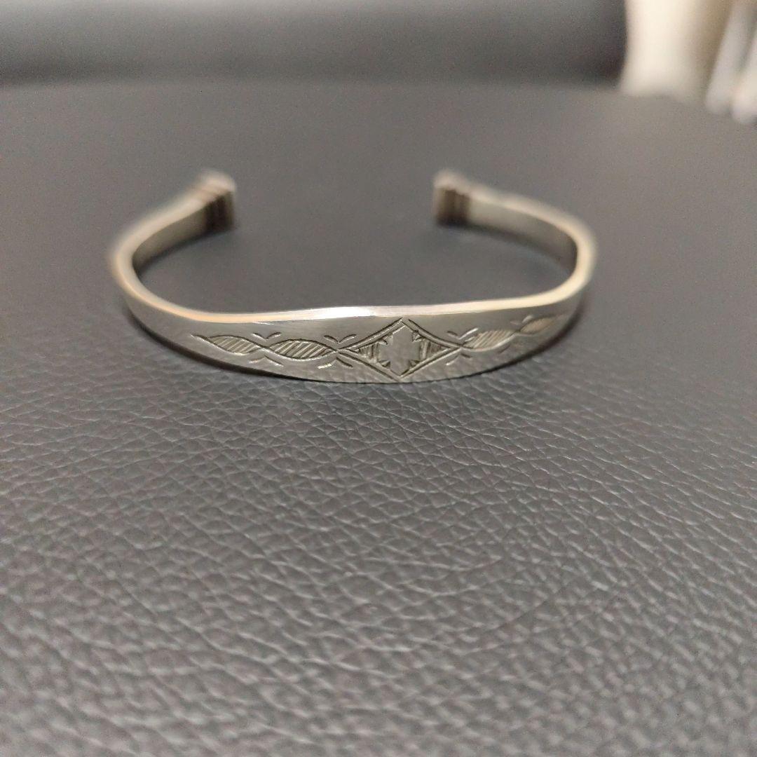 ADAWAT'N TUAREG アダワットトゥアレグ　バングル