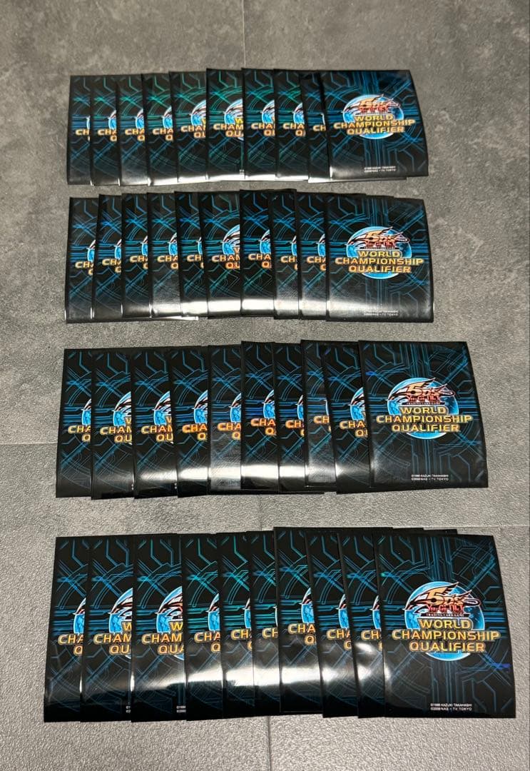 遊戯王　公式　WCQ2010 青　スリーブ 40枚　美品