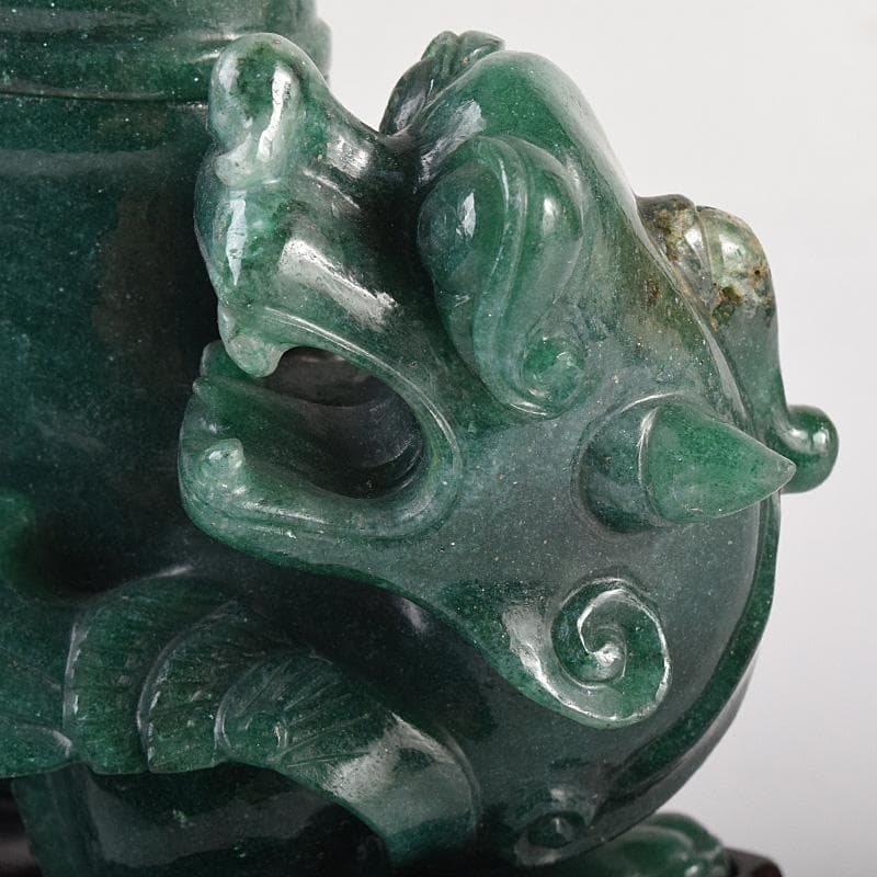 中国　玉石碧玉彫刻　神獣形　飾壷　置物　唐木台付　U　R8768