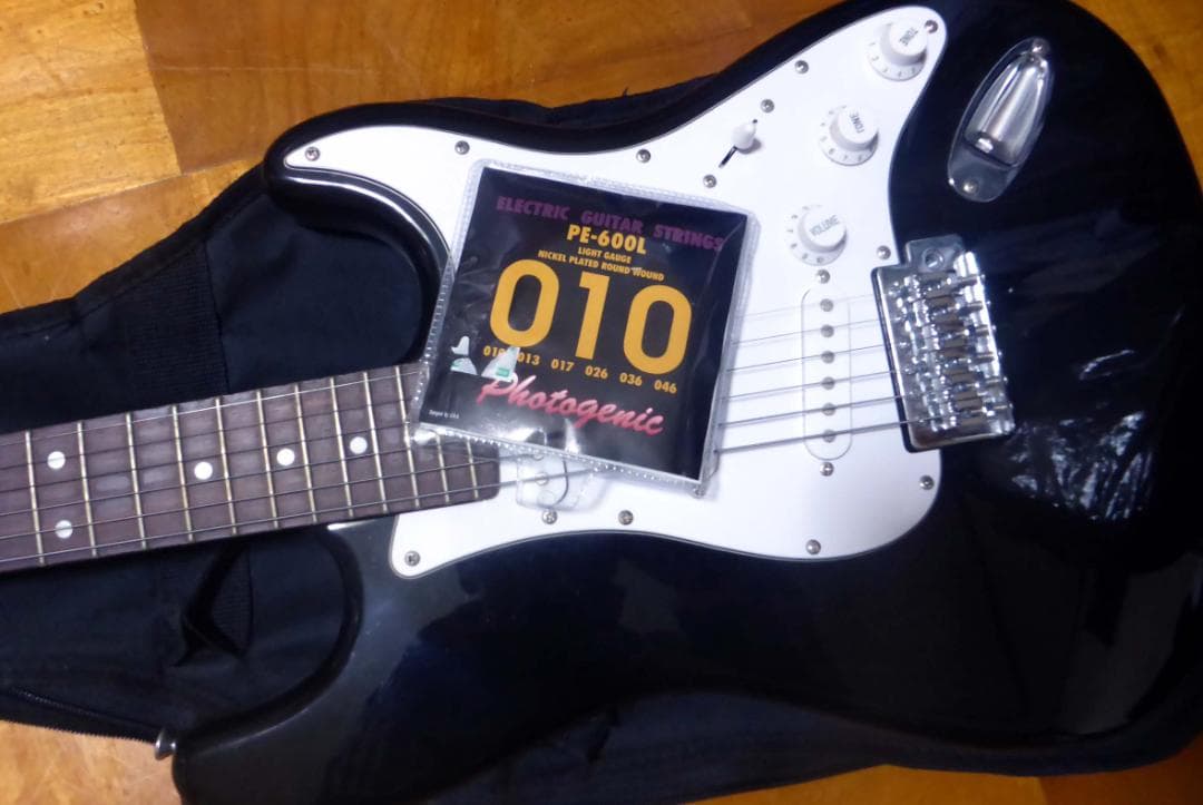 エレキギター　ケース付き