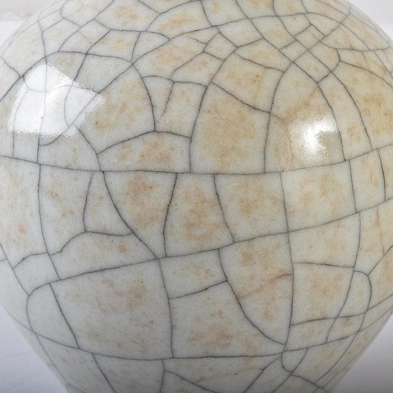 中国　大明成化年製　哥窯　白磁　金糸鉄線　氷裂文瓶　M　R7931E