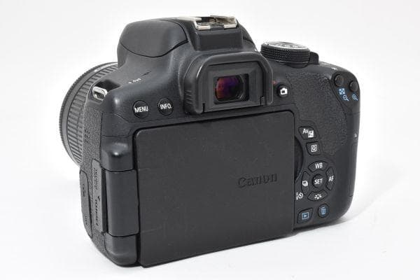キャノン Canon EOS Kiss X8i レンズキット SDカード付き