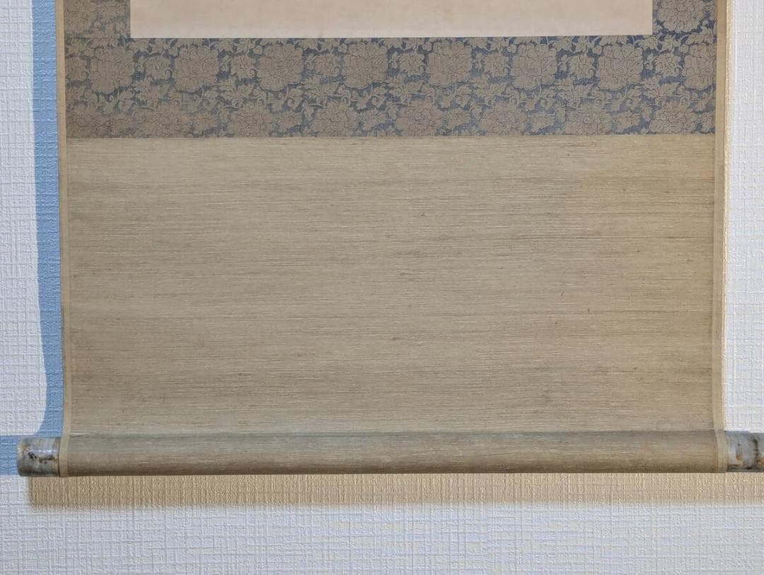 【真作】掛軸　三尾の小魚図　洒脱な筆遣い　淡彩魚図　素朴な味わい　T110