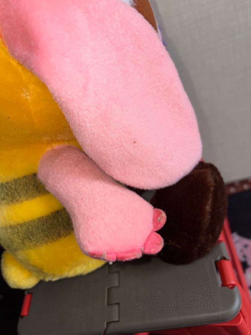 みつばちの着ぐるみを着たエンジェル ぬいぐるみ