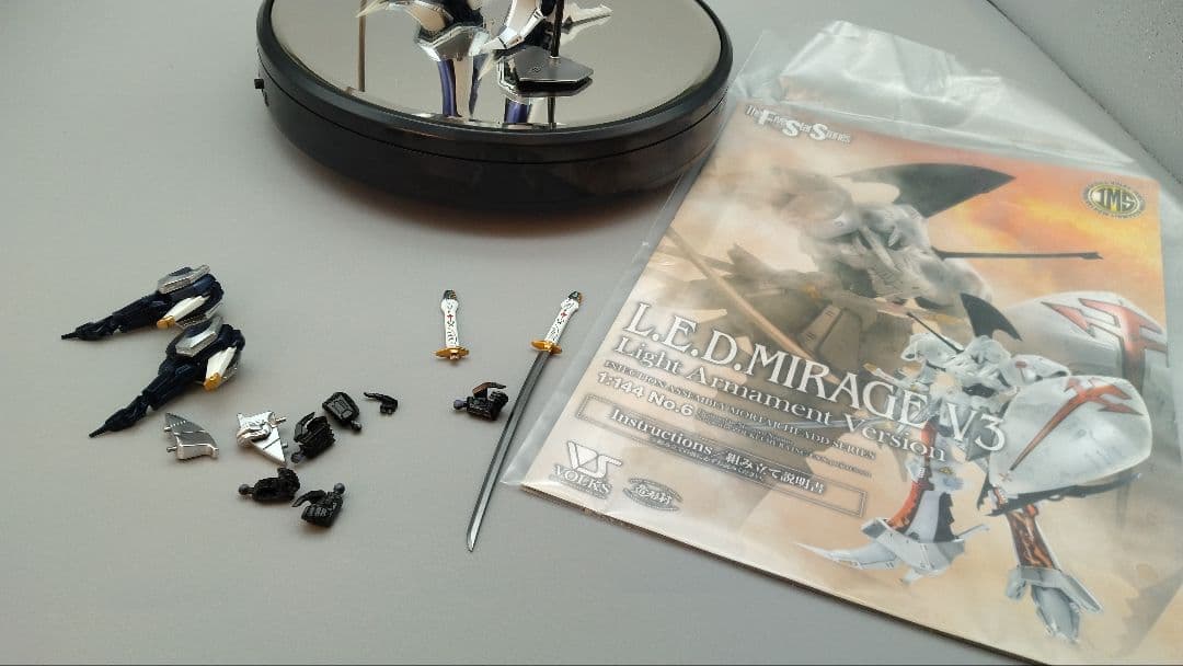 ファイブスター物語　ボークスレッドミラージュ軽装1/144 改造コーラス戦仕様