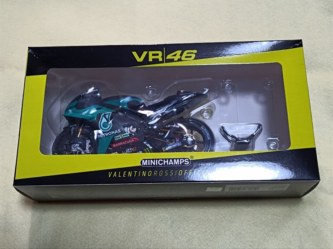 YZR-M1 VR46 Petronas YAMAHA　2021