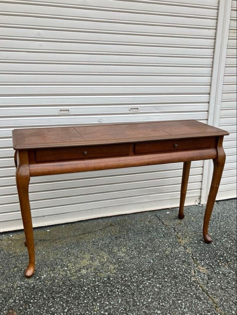 猫足コンソール