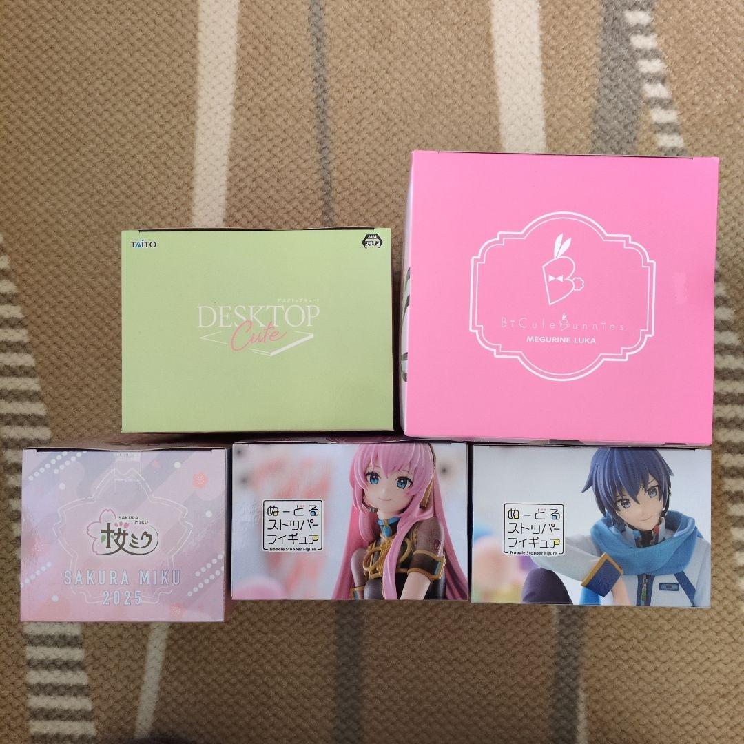 【未開封】初音ミクシリーズ フィギュア まとめ売り 桜ミク 巡音ルカ KAITO