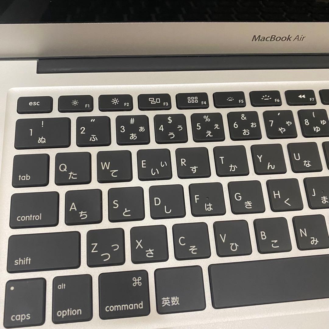 MacBook Air本体　13インチ 日本語配列　付属品あり　箱付き　動作良好