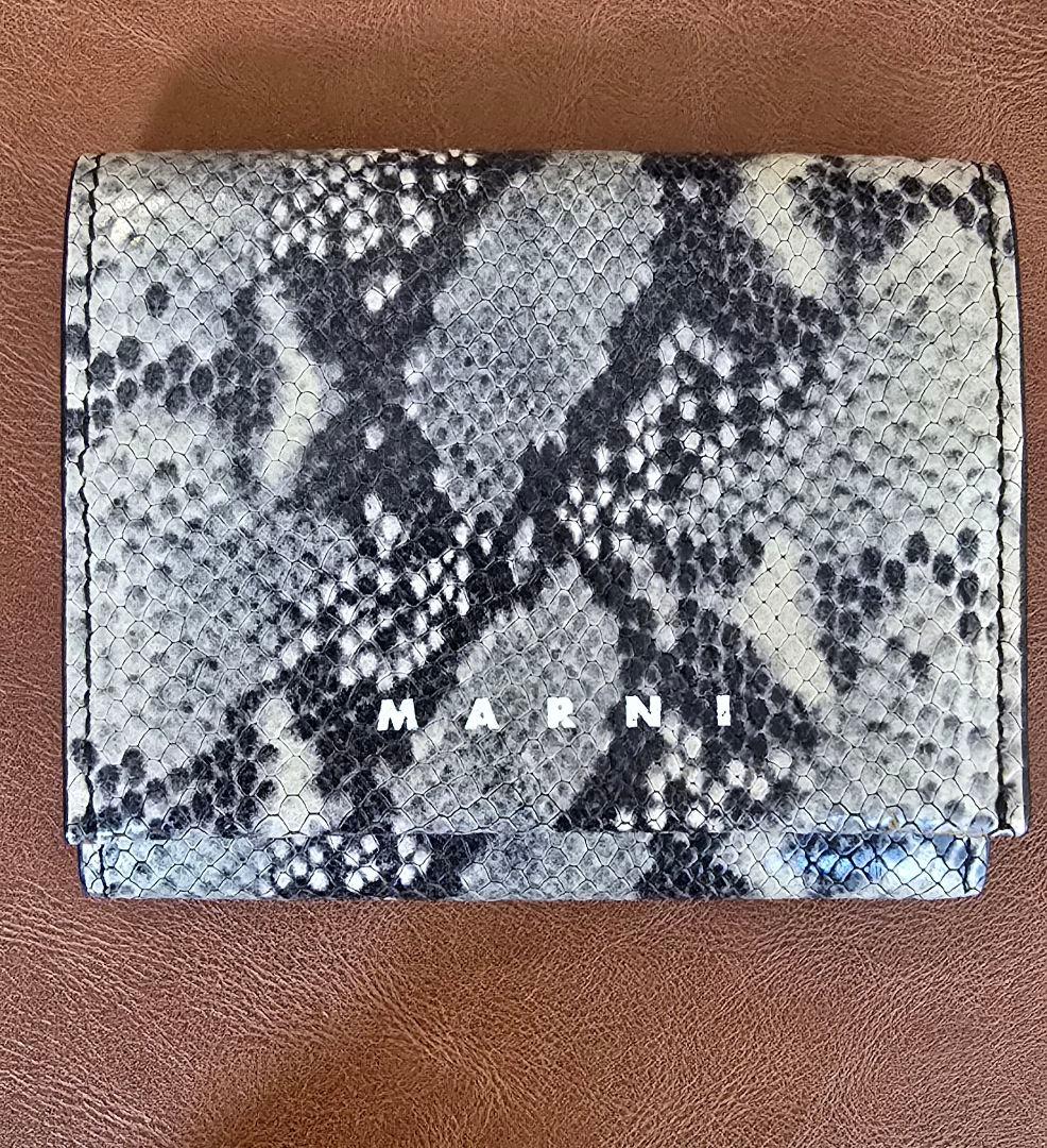 超美品☆MARNI☆小銭入れ☆ミニ財布☆マルニ☆パイソン