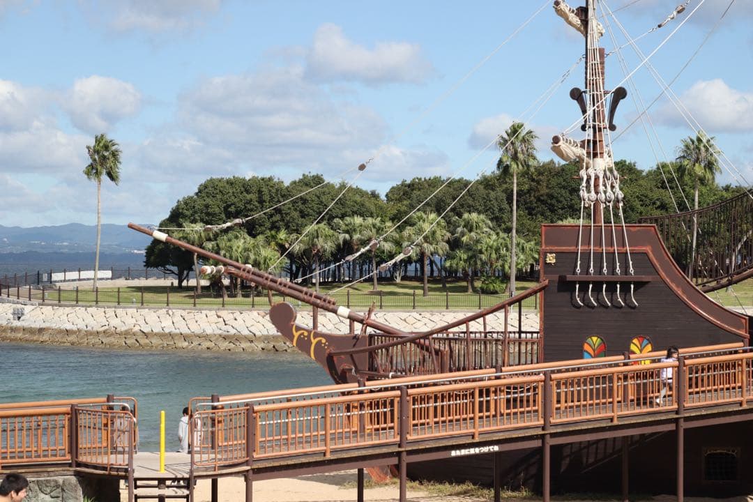 ★ OLYMPUS OM-2N + 標準レンズ 50mm