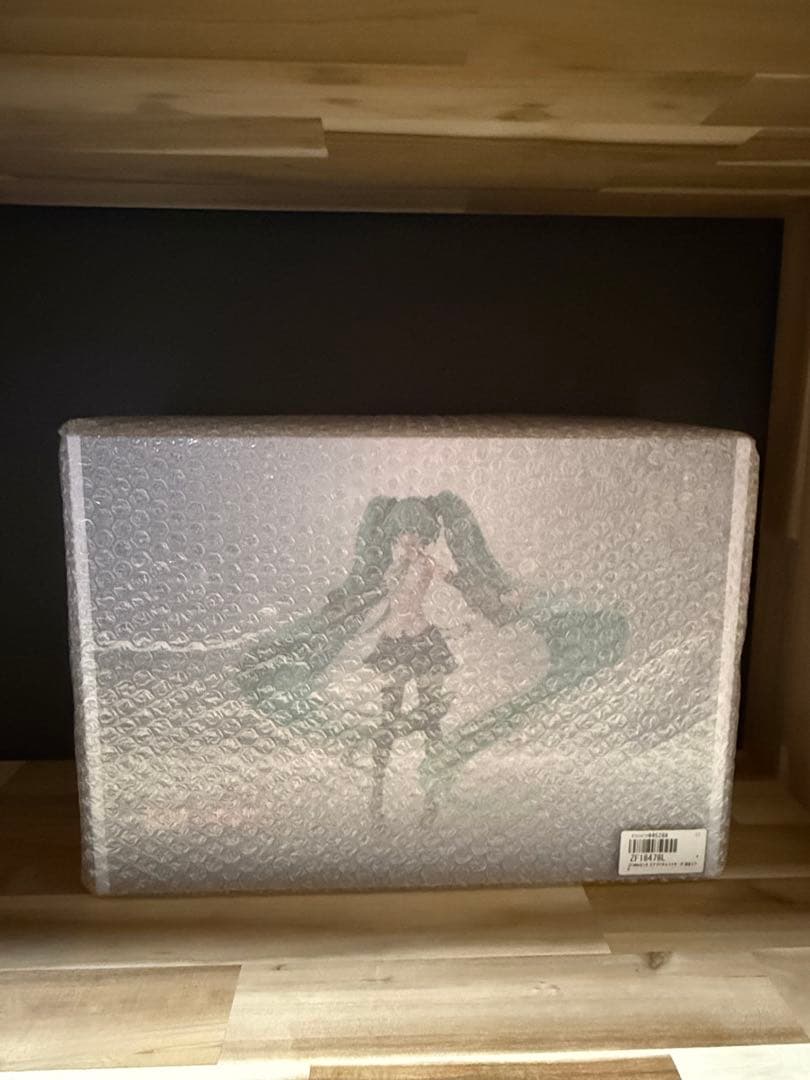 国内正規品 新品未開封 初音ミク NT 1/8スケール フィギュア　ピアプロ