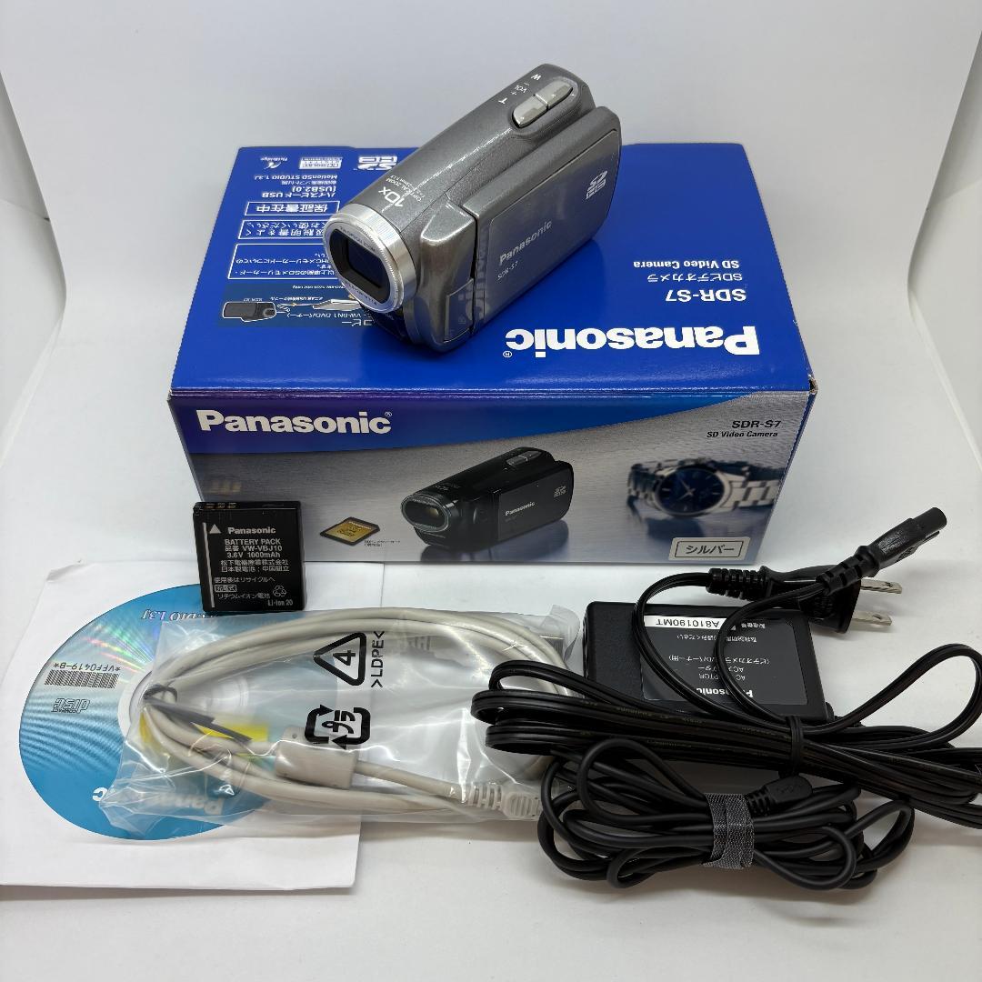 Panasonic SDR-S7 ビデオカメラ 10倍ズーム バッテリー2個付