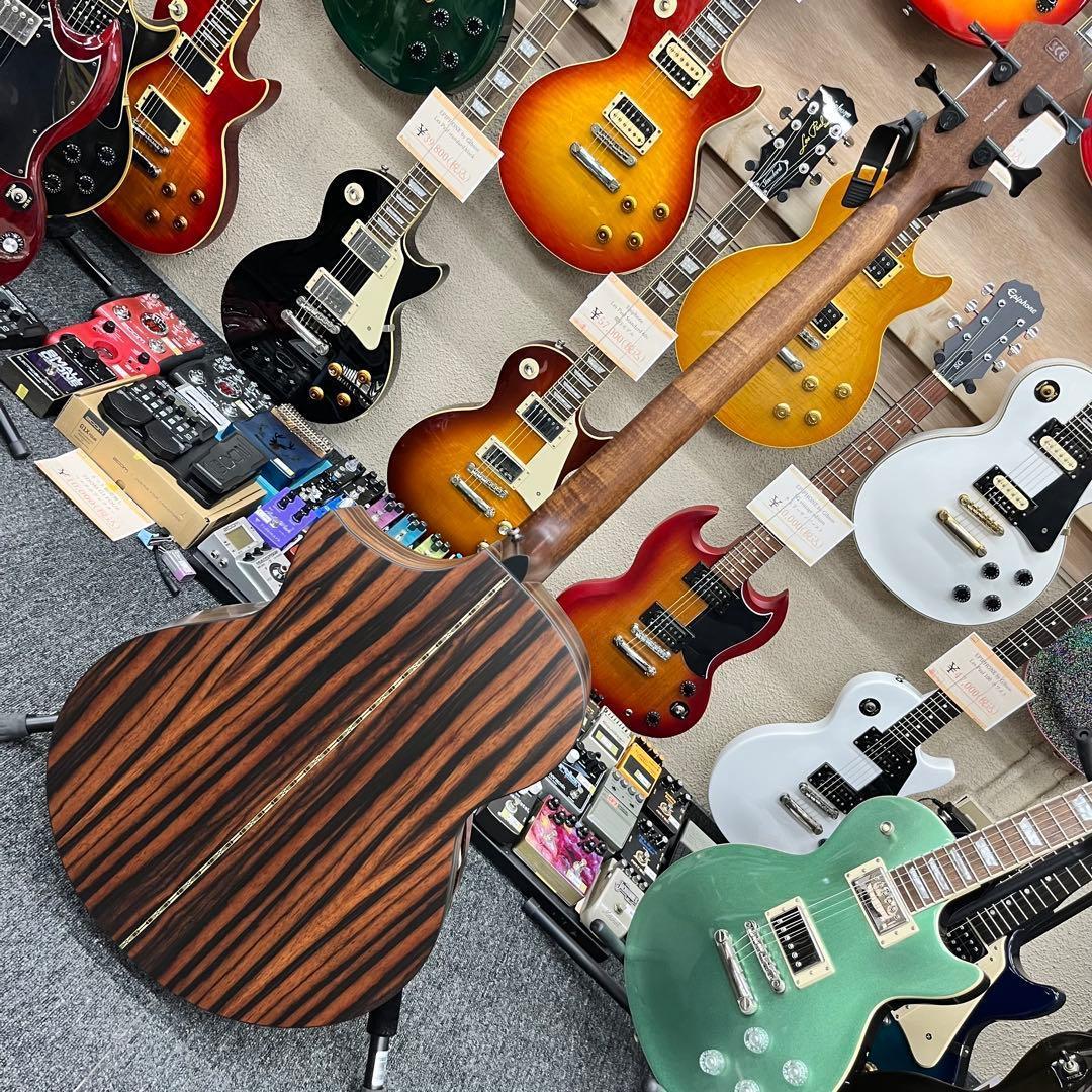 【10922】 Michael Kelly Act Ele Bass