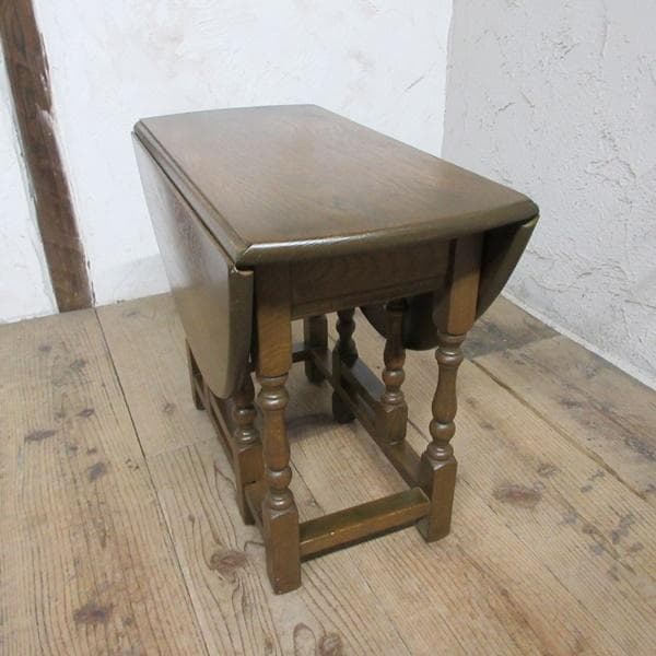 イギリス製 アンティーク 家具 オールドチャーム コーヒーテーブル 6907d