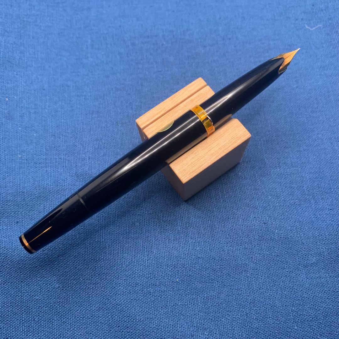 【希少特価】モンブラン　No.121 （過渡期モデル）万年筆18K EF