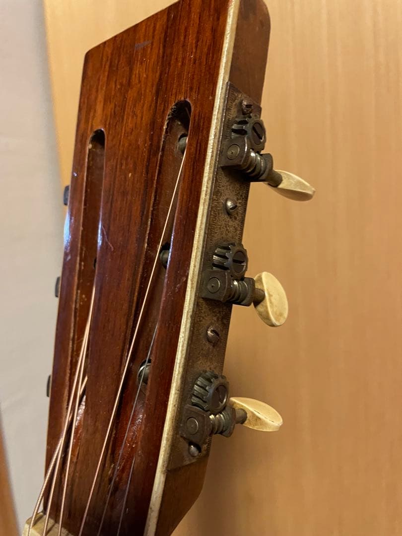 パーラーギター