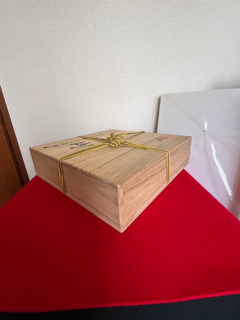 芸術員会員 武腰敏昭作 『色絵九谷 山茶花文』飾皿 約31.5cm 管理K362