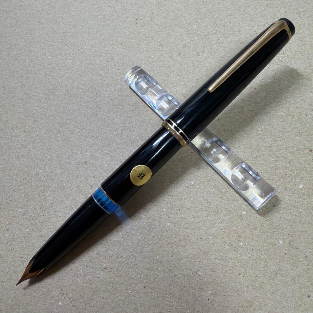 新品 廃盤 MONTBLANC モンブラン No.22 万年筆 14c EF