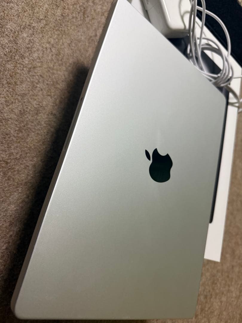 【美品】MacBook Pro 14インチ Apple M3 512GB SSD