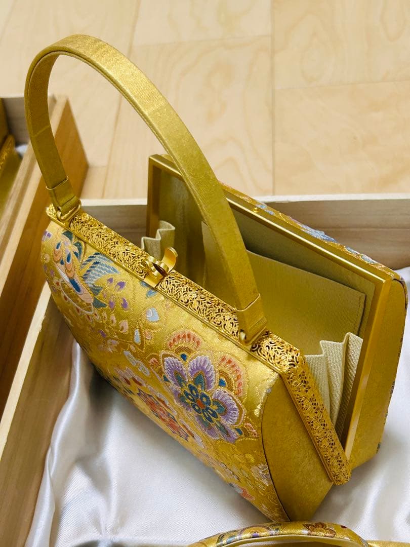 老舗和装 京都『伊と忠 長嶋成織物 瀞金錦 草履 ハンドバッグ』二箱セット 美品