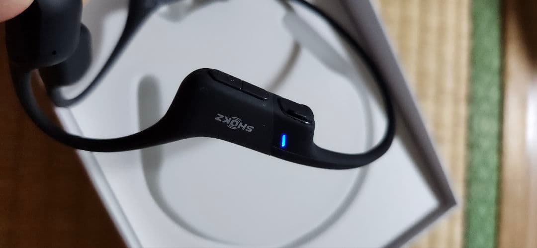 SHOKZ OPENRUN Mini 骨伝導イヤホン（USB-C充電型）