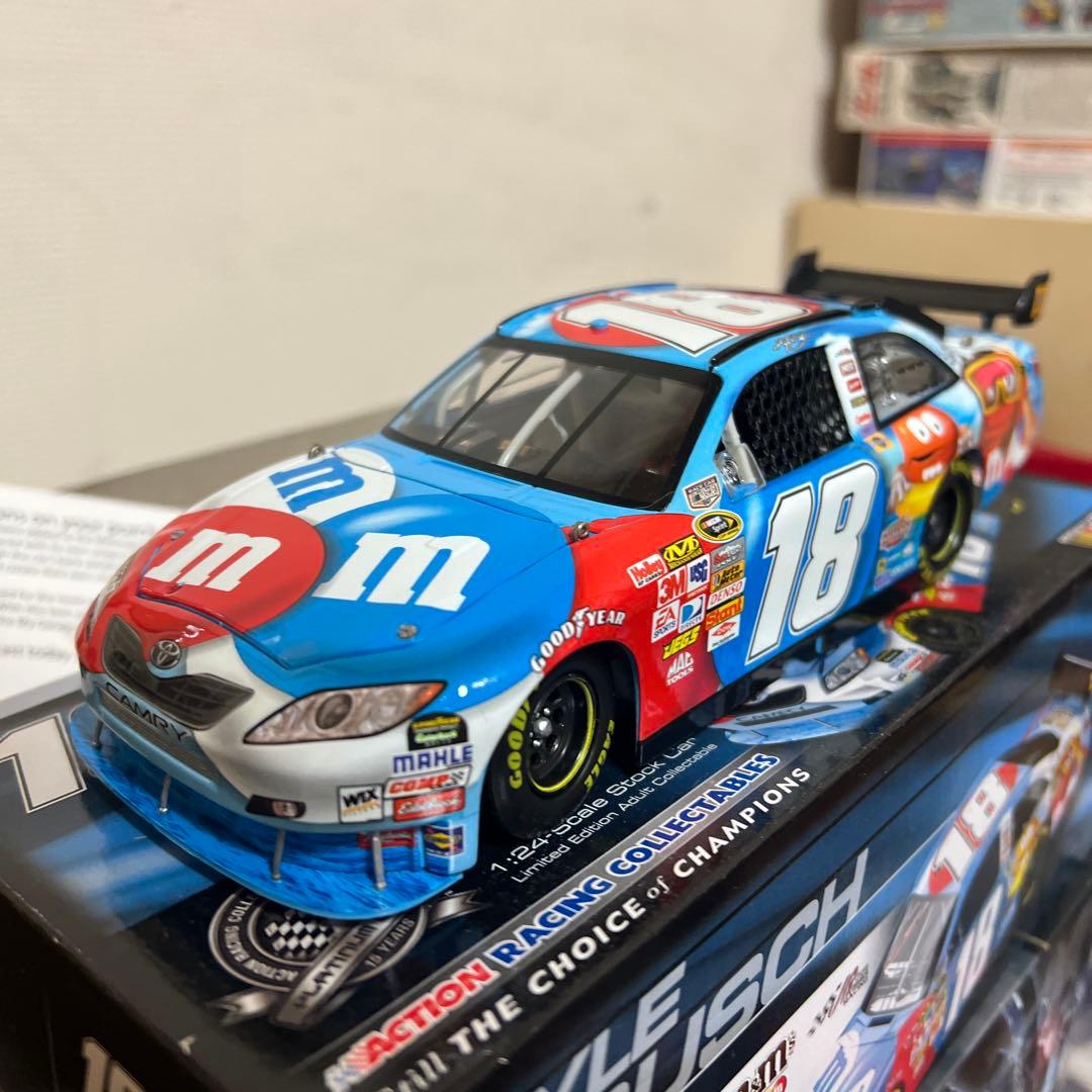 ミニカー 2008 Kyle Busch #18 M&M's RWB Summer Fun