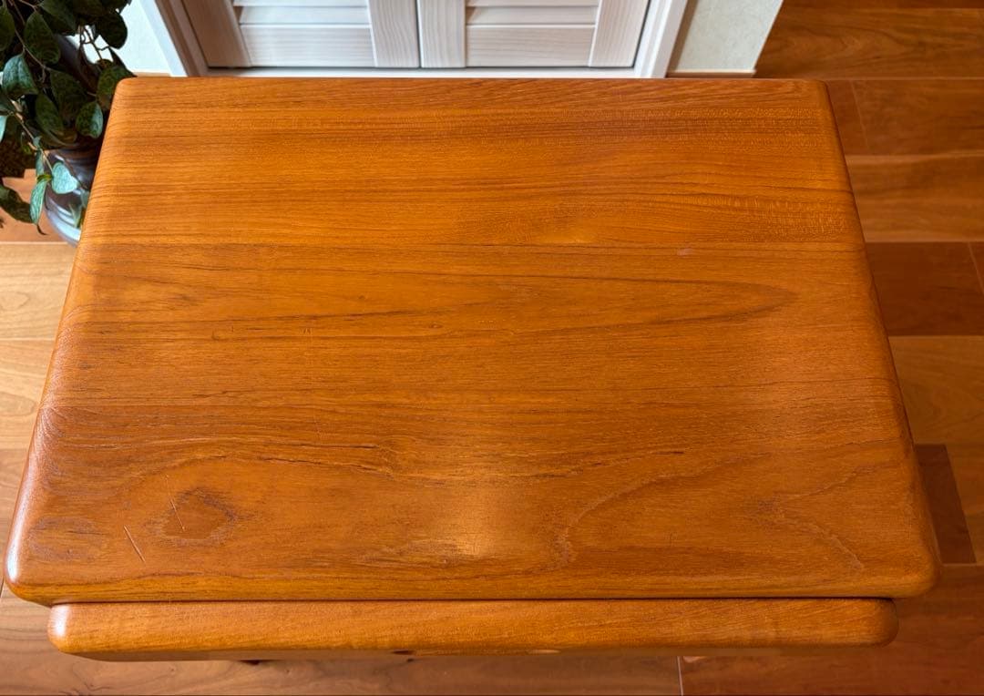 北欧　ビンテージ　チーク材　キャビネット　シェルフ