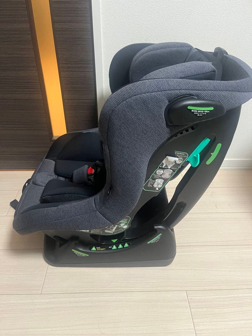 美品　スマートエンジェル レジェプラスネクスト チャイルドシート