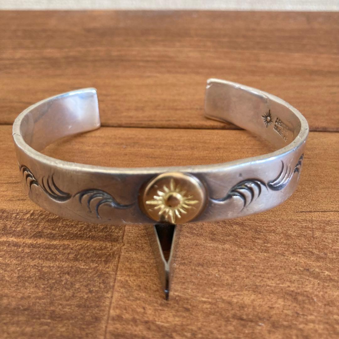 アリゾナフリーダム/Arizona freedom 唐草K18バングル