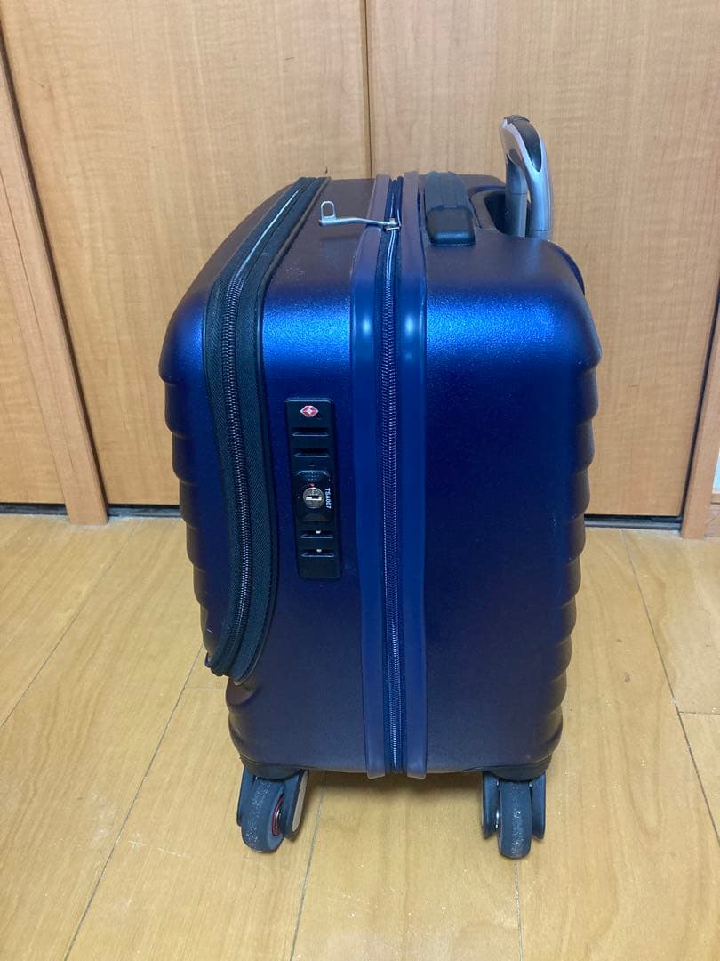 フリクエンター クラム　前開き横型 4輪キャリー 34L 美品