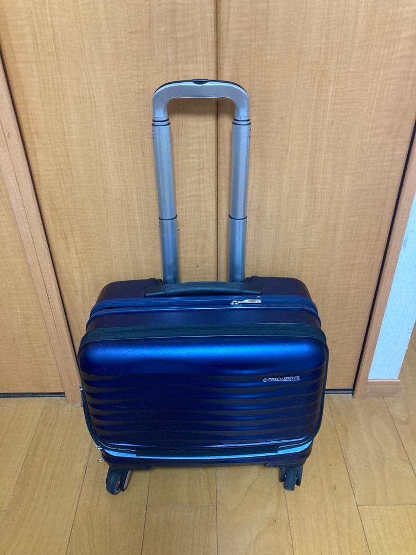 フリクエンター クラム　前開き横型 4輪キャリー 34L 美品