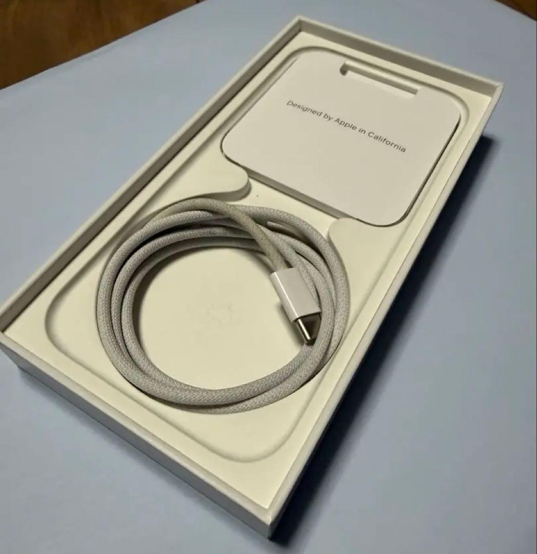 【極美品】iPhone15 Pro simフリー 128GB+ESRケース