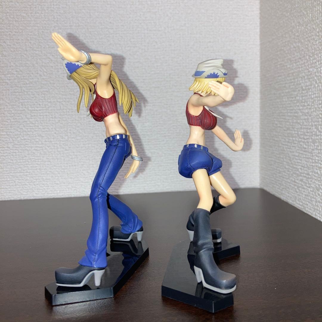 ソウルイーター トンプソン姉妹　フィギュア 2体セット